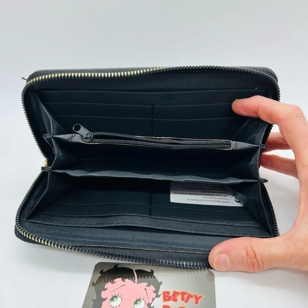 BETTY BOOP ZIP AROUND WRISTLET BLACK, RED AND GOLD HARDWARE